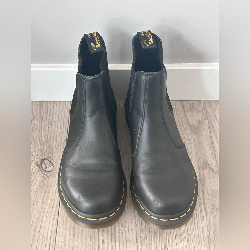 Black Dr Martens Chelsea Leather Boots